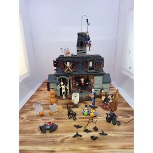 Hallmark Keepsake 2004 Mansion‎ on Ravenwood Lane 15x Ornaments Tested Working